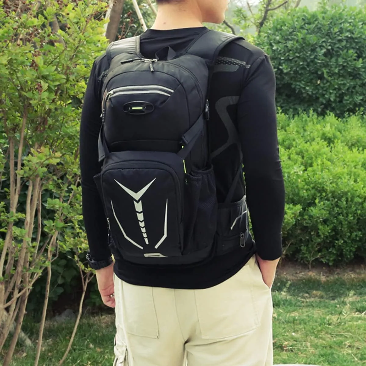 15L Cycling Rucksack Lightweight Bike Backpack Running Daypack for Fitness Hiking Climbing Camping Skiing Biking Trekking
