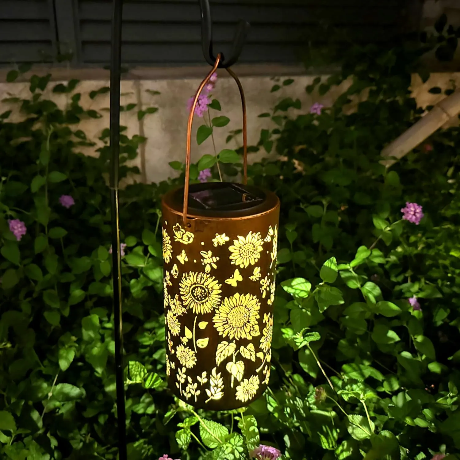 2Pack Sunflower Solar Lanterns Outdoor Waterproof, Birthday Gifts for Women Mom Grandma, Hanging Solar Lights for Yard, Patio, Porch, Garden Decor, Christmas Gifts for Her/Him