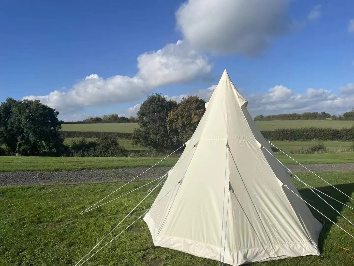 4 Season Outdoor Tipi Tent with Aluminum Pole and Adjustable Vents,Waterproof Camping House for Garden Party,Easy Assembly,White