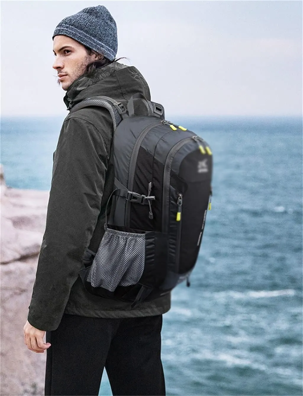 40L Camping Backpack Travel Hiking Backpack Outdoor Bag with Rain Cover(Black)
