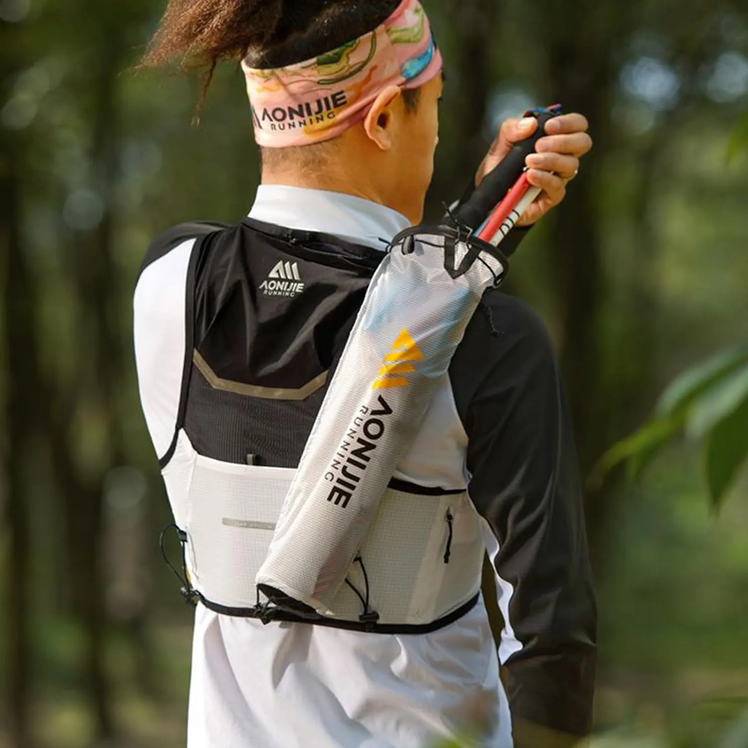 AONIJIE Running Vest Backpack 5L with External Trekking Poles Storage Bag Lightweight Pack for Trail Run Race