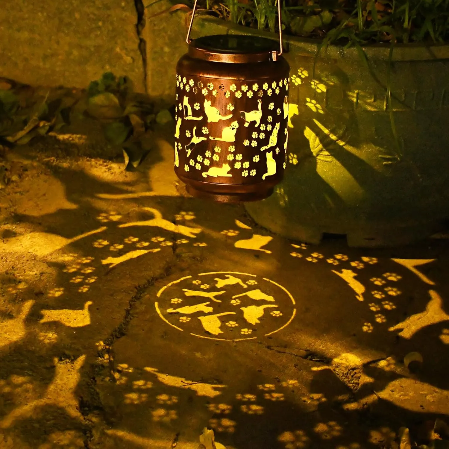 Cat Lover Gifts for Women,Mom,Grandma,Sister,Cat Solar Light , Gift Solar Lanterns for Mother Day Christmas Outdoor Waterproof Lights Led Mason Jar Hanging Lamps Decor for Garden Yard Patio