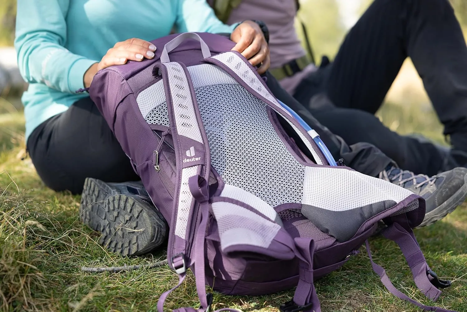 Deuter Women's AC Lite 22 SL, Shale-Graphite, 22L
