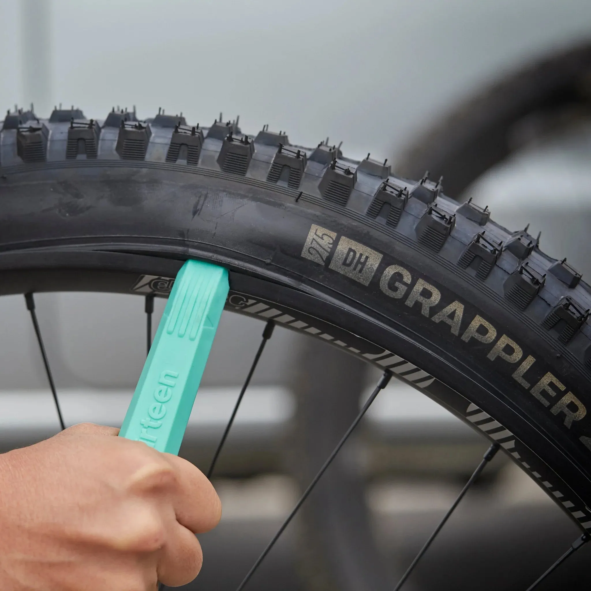 e*thirteen Tire Lever & Plug Repair Kit: Tire Levers, Puncture Plug Needle, Spoke Wrench