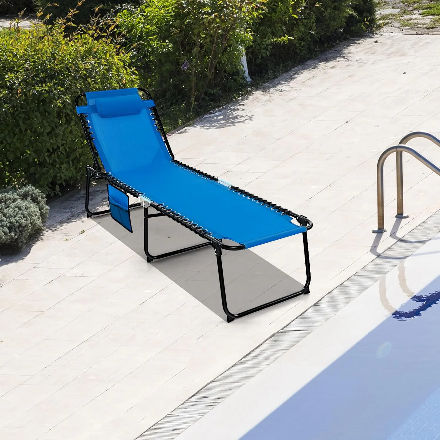 GYMAX Lounge Chairs for Outside, Extra High Folding Beach Tanning Lounger with Adjustable Backrest, Footrest & Removable Pillow, Sunbathing Lounge for Patio, Poolside (1, Navy with Pocket)