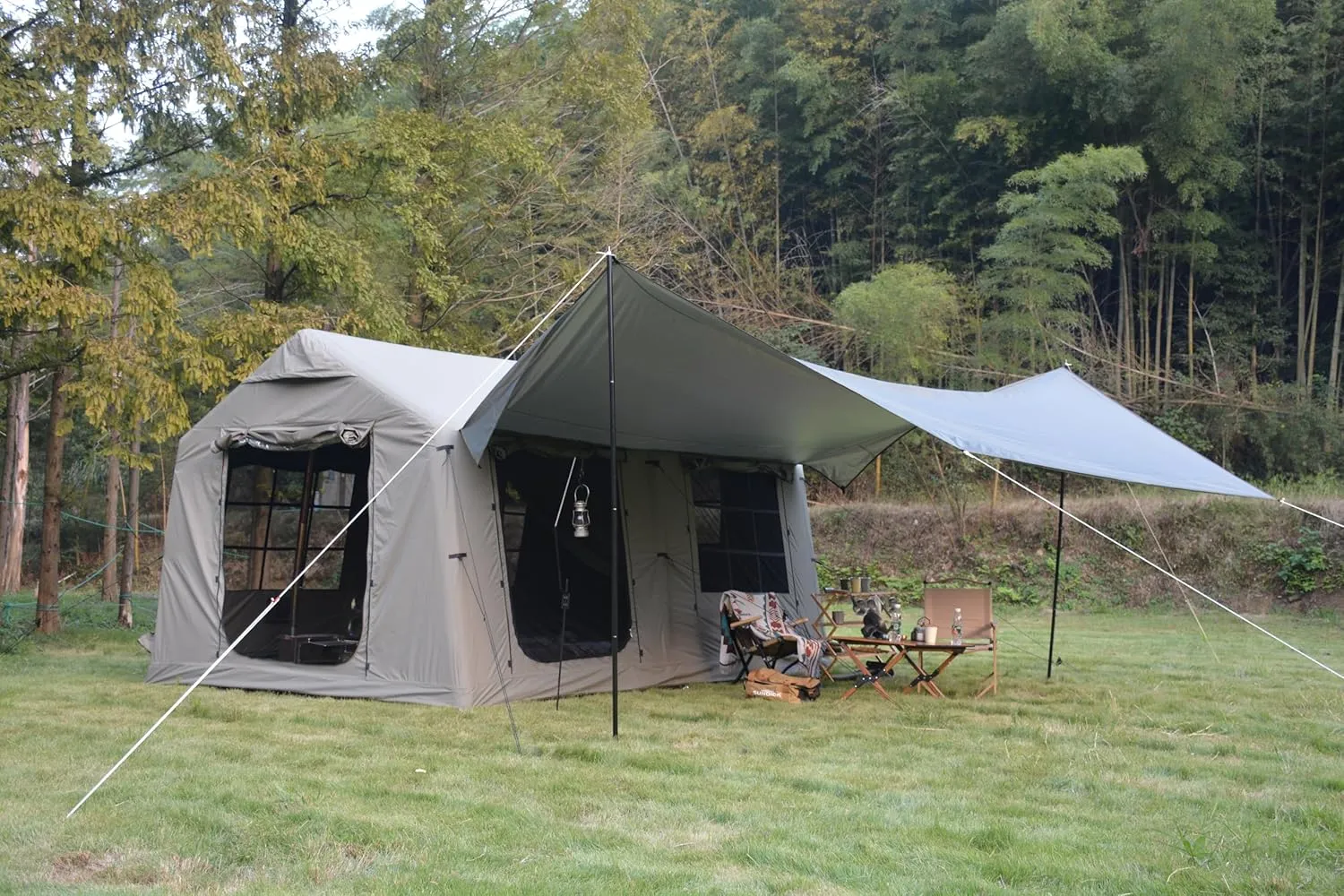 Inflatable Camping Tent with Hand Pump,Waterproof and Windproof,Blow up Tent w/Canopy,Portable Air Glamping Tents,4 Seasons,Easy Setup for 7-8 People