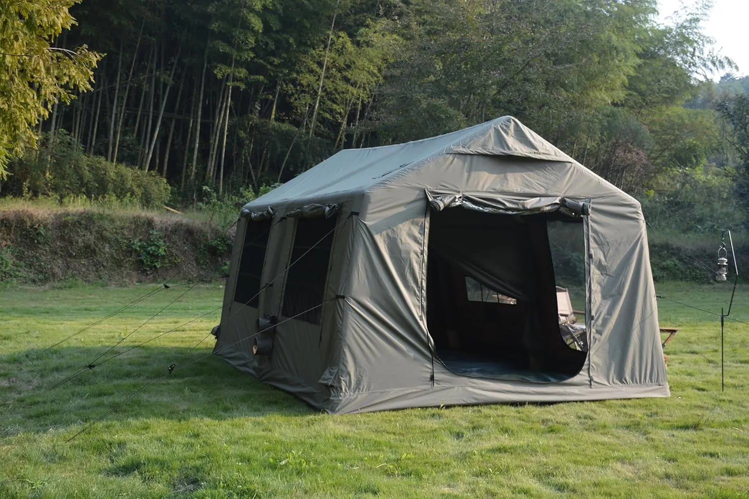 Inflatable Camping Tent with Hand Pump,Waterproof and Windproof,Blow up Tent w/Canopy,Portable Air Glamping Tents,4 Seasons,Easy Setup for 7-8 People