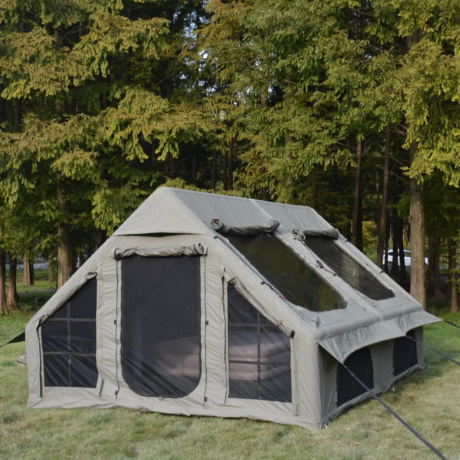 KEIKI 9.8x13ft Inflatable Camping Tent with Hand Pump, 4-Season Oxford Cabin Tent for 7-8 People, Mesh Windows & Chimney, Easy Setup, Waterproof & Windproof