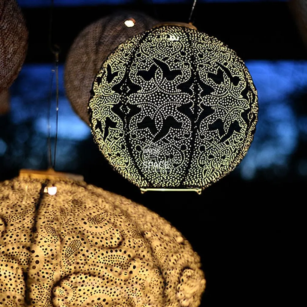 Lace Round 30 - Silver- Solar Lantern