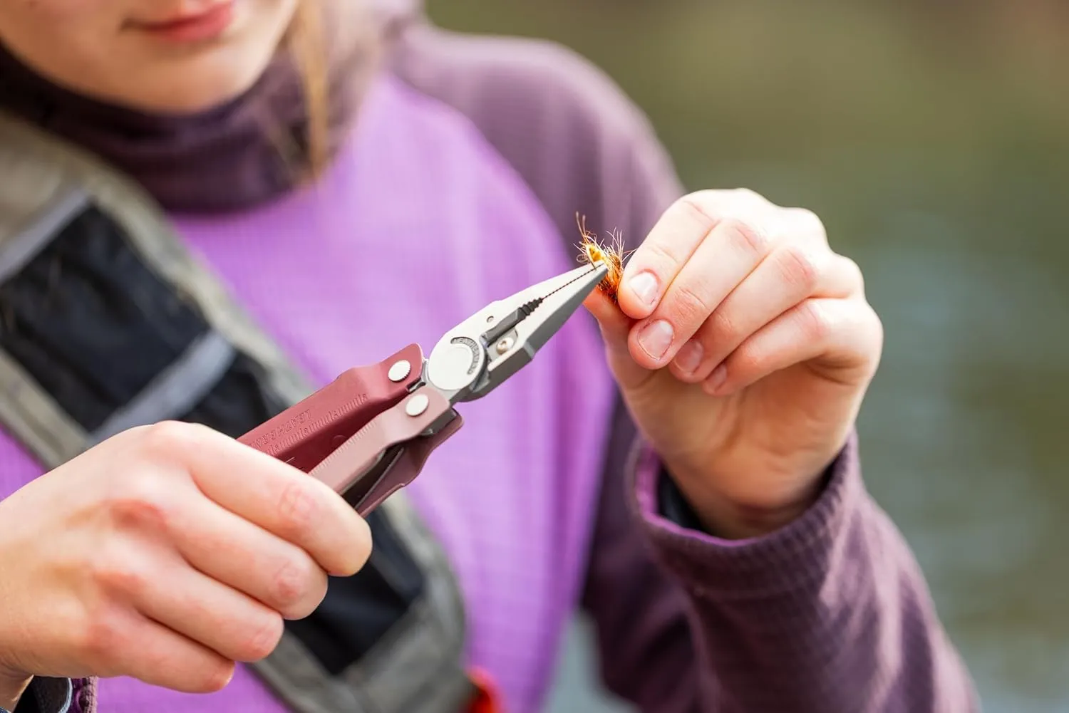 LEATHERMAN, Rebar Multitool with Premium Replaceable Wire Cutters and Saw, Heathered Cranberry with Nylon Sheath