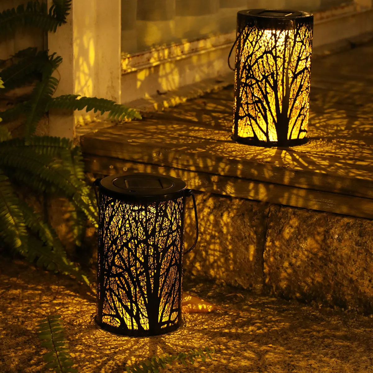 LED Solar Lantern Hanging Light Outdoor Garden Courtyard Retro Hollow Out Projection Lamp