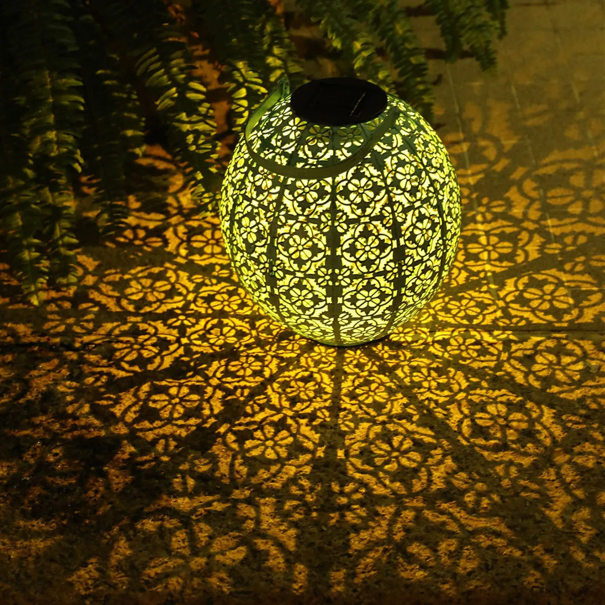 LED Solar Lantern Hanging Light Outdoor Garden Courtyard Retro Hollow Out Projection Lamp