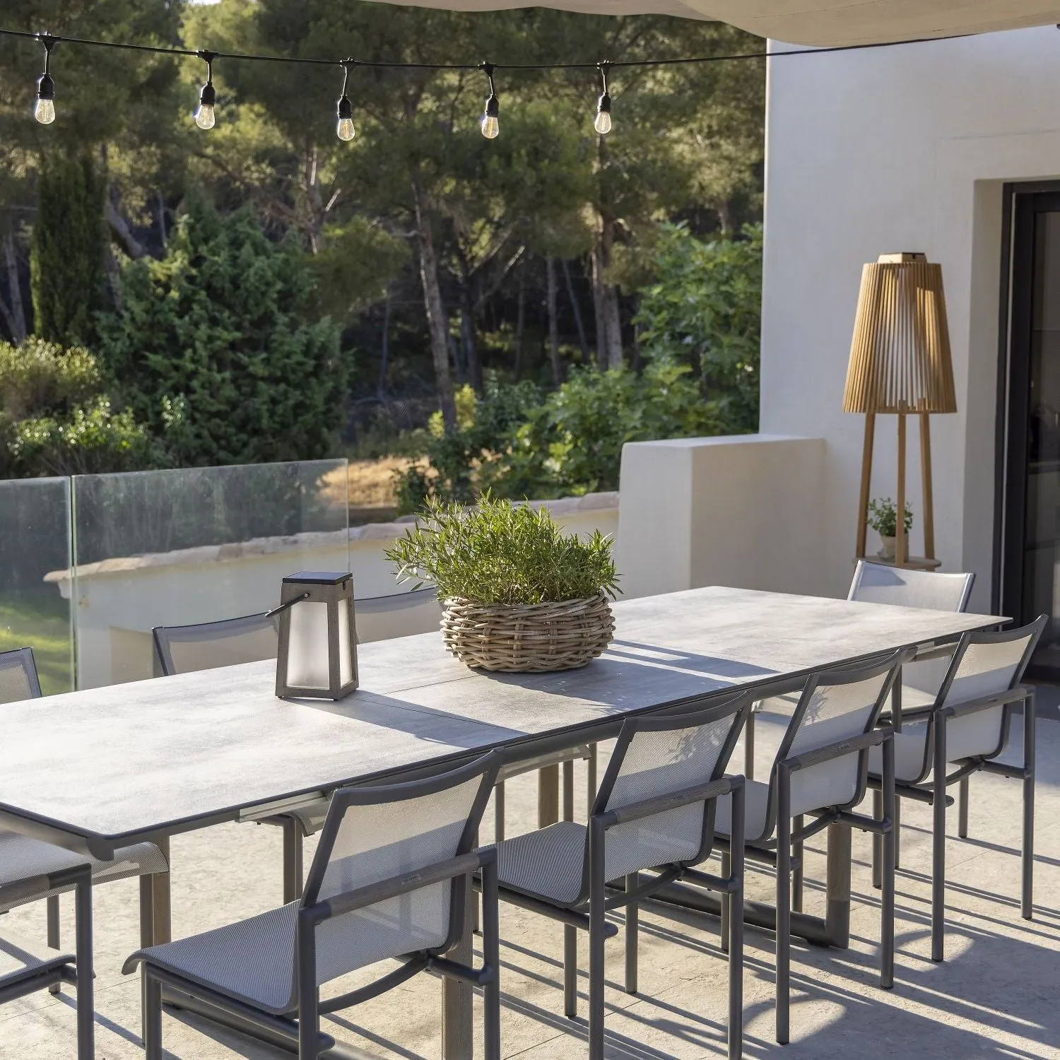 Les Jardins Tecka Solar Lantern