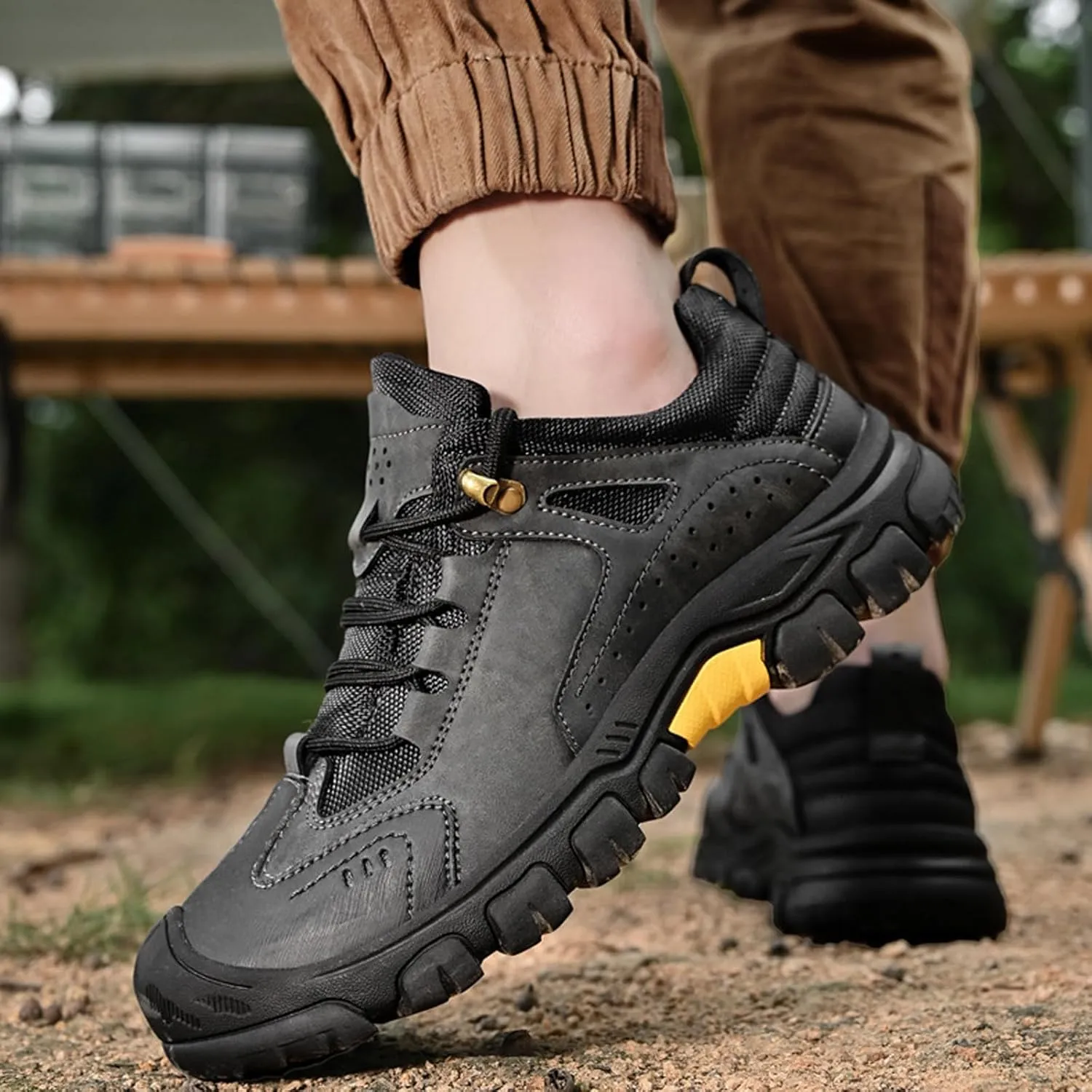 Men's Leather Lace up Breathable Non-Slip Hiking Shoes Soft Low Top Wear-Resistant Lightweight Casual Walking Work Shoes for Outdoor Trailing Trekking