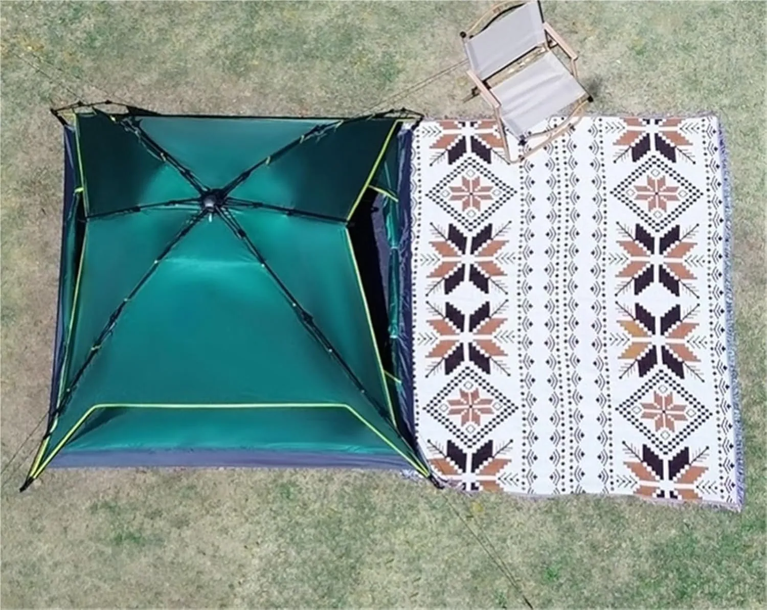 Outdoor Camping Tent Double Layer Waterproof Portable Folding Quick Opening Fully Automatic Picnic Rainproof Mountaineering Camping Tent