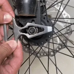 Outdoor Multifunctional Keychain