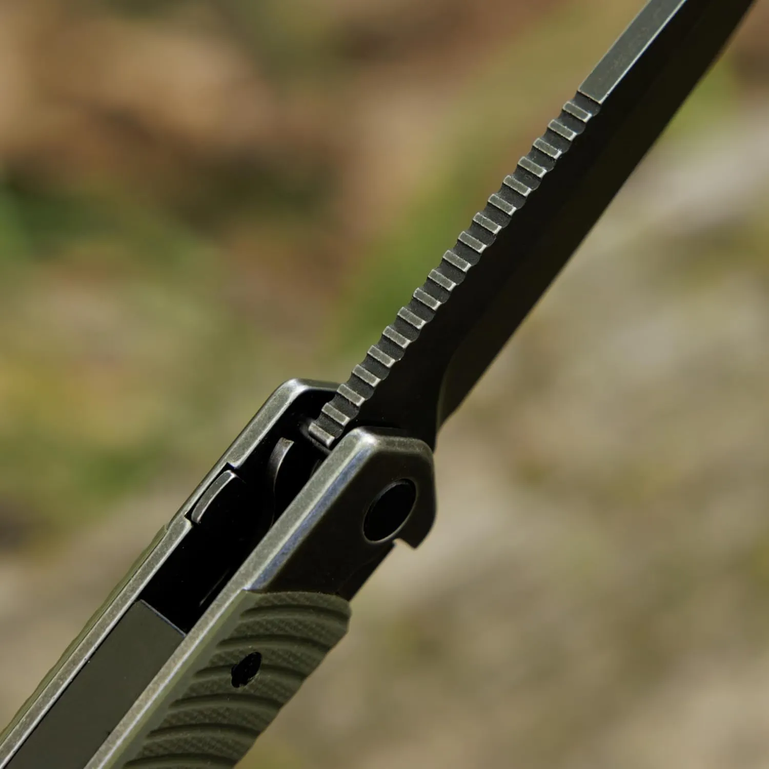 REVO Knives Duo Drop Point w/Aux Cutter - Green- Pocket Knife