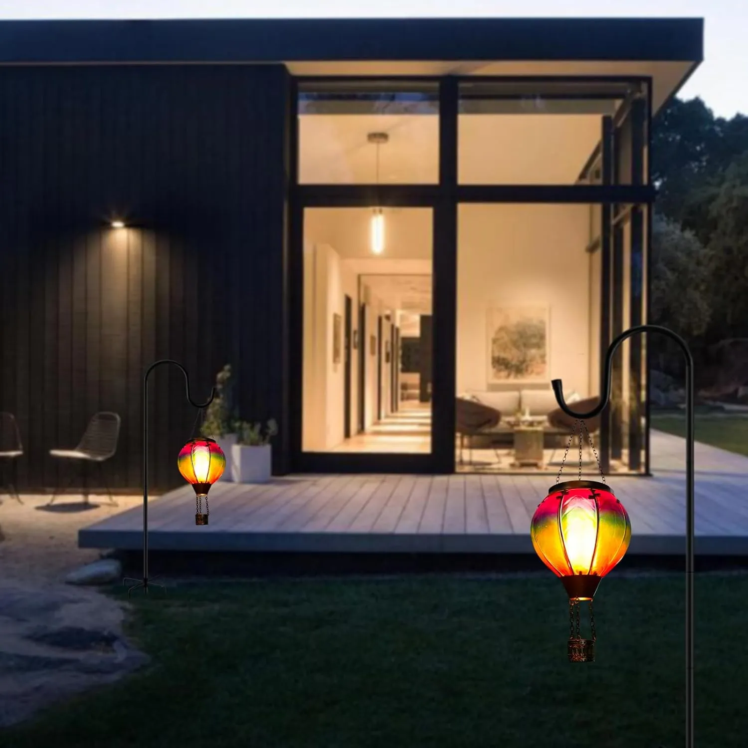 Solar Hot Air Balloon Lantern with Flame, Hanging Glass Hot Air Balloon Solar Lantern Waterproof, Decorative Outdoor Hot Air Balloon Solar Light for Outside Garden Patio (Purple Gradient)