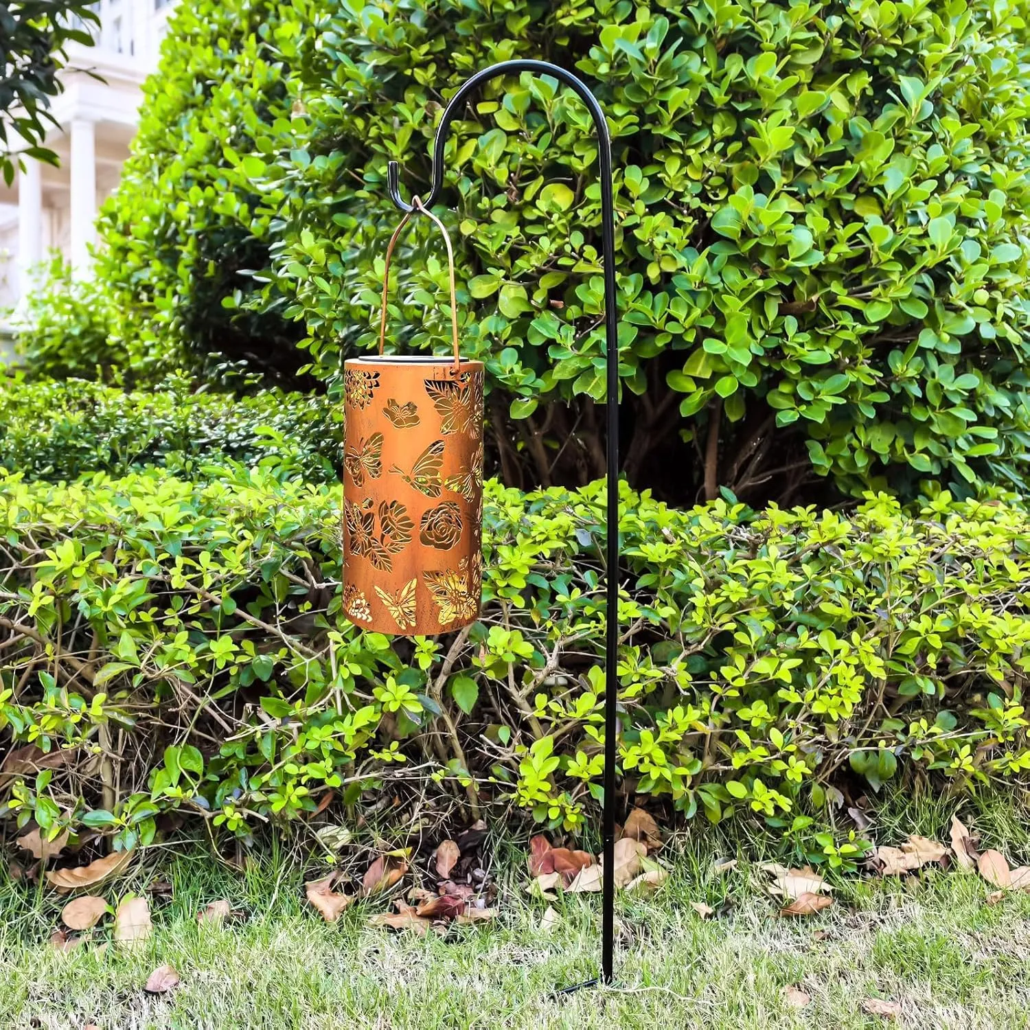 Solar Lanterns Outdoor Waterproof Butterfly Birthday Gifts for Women Mom Grandma Garden Decor Flower Metal Hanging LED Decorative Light for Patio Yard Lawn Backyard Front Porch Gardening Gifts