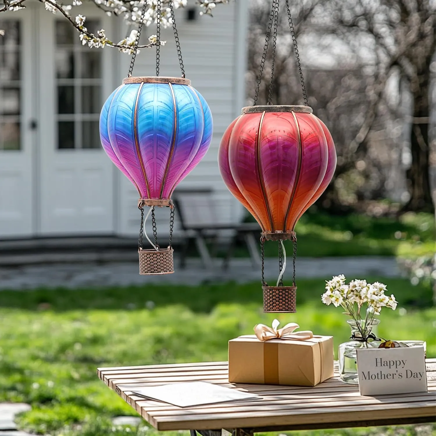 TERESA'S COLLECTIONS 2 Pcs Hot Air Balloon Solar Lantern Outdoor Garden Decor, Waterproof Hanging Solar Lantern with Flickering Flame Light for Yard Tree,Gift for Mom Lovers,18"
