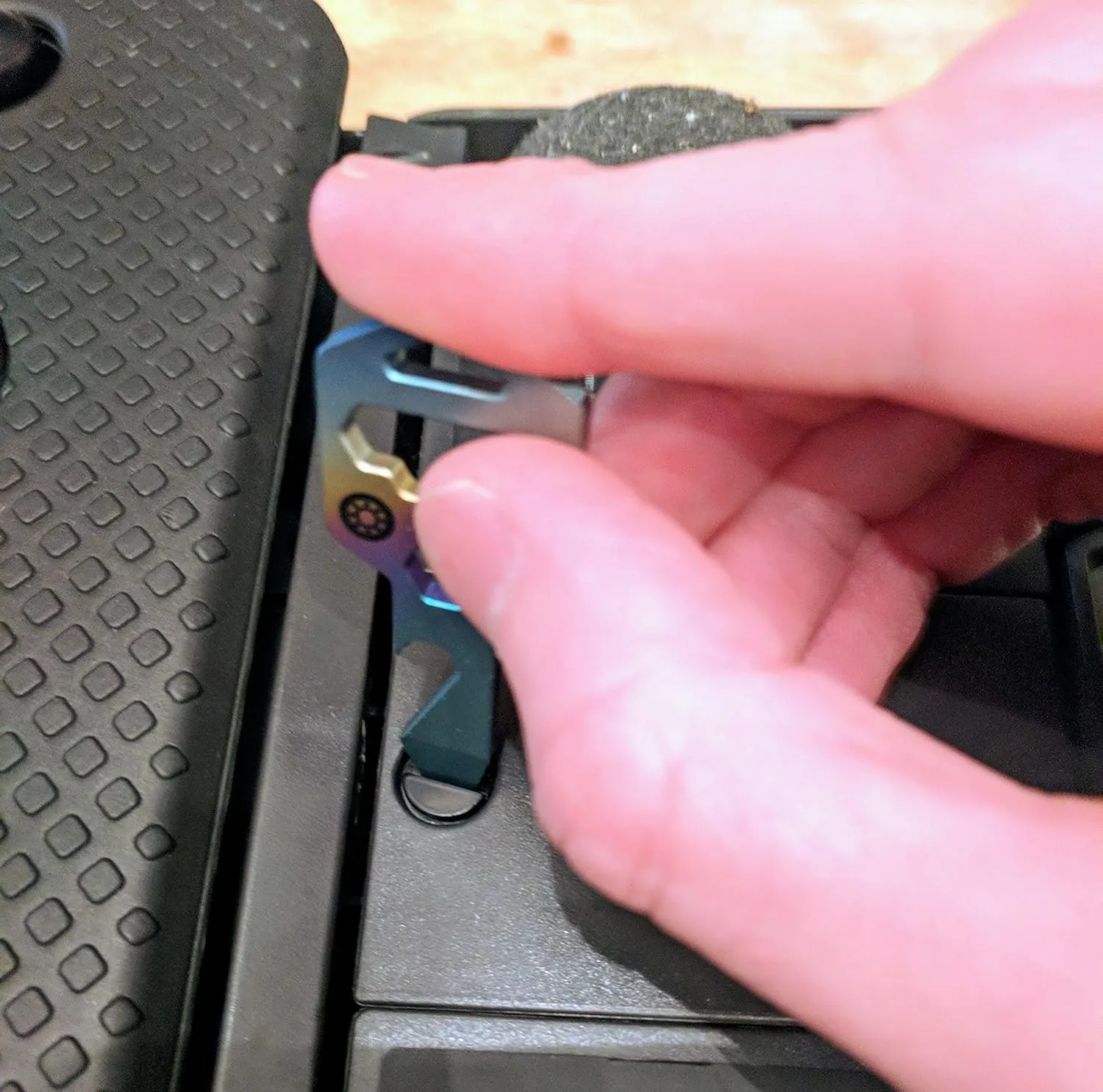 The CLOSS 8 in 1 Titanium Multitool- Bottle Opener, Screwdriver and Wrench Rainbow (Rainbow)