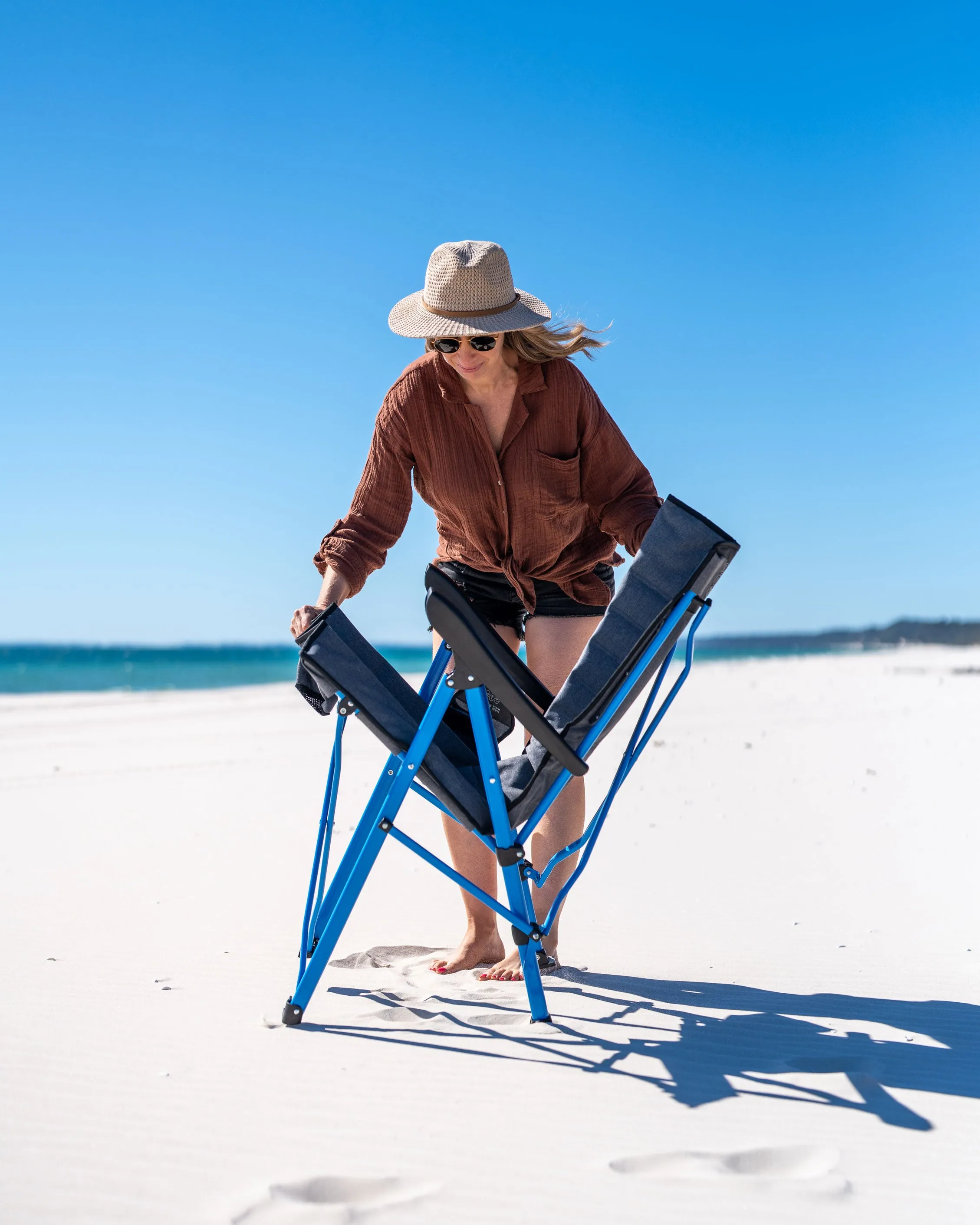 THE SOMEWHERE LAYBACK CHAIR